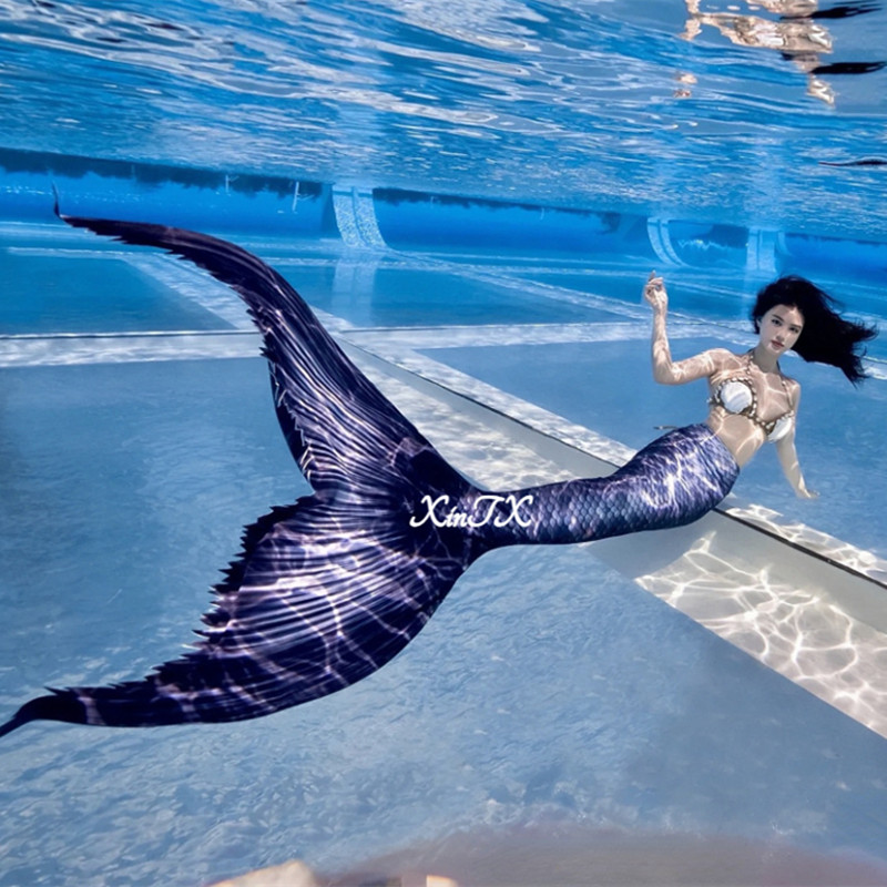 Aquarium & Marine Museum - Adult Mermaid Tail Swimsuit Swimming mermaid