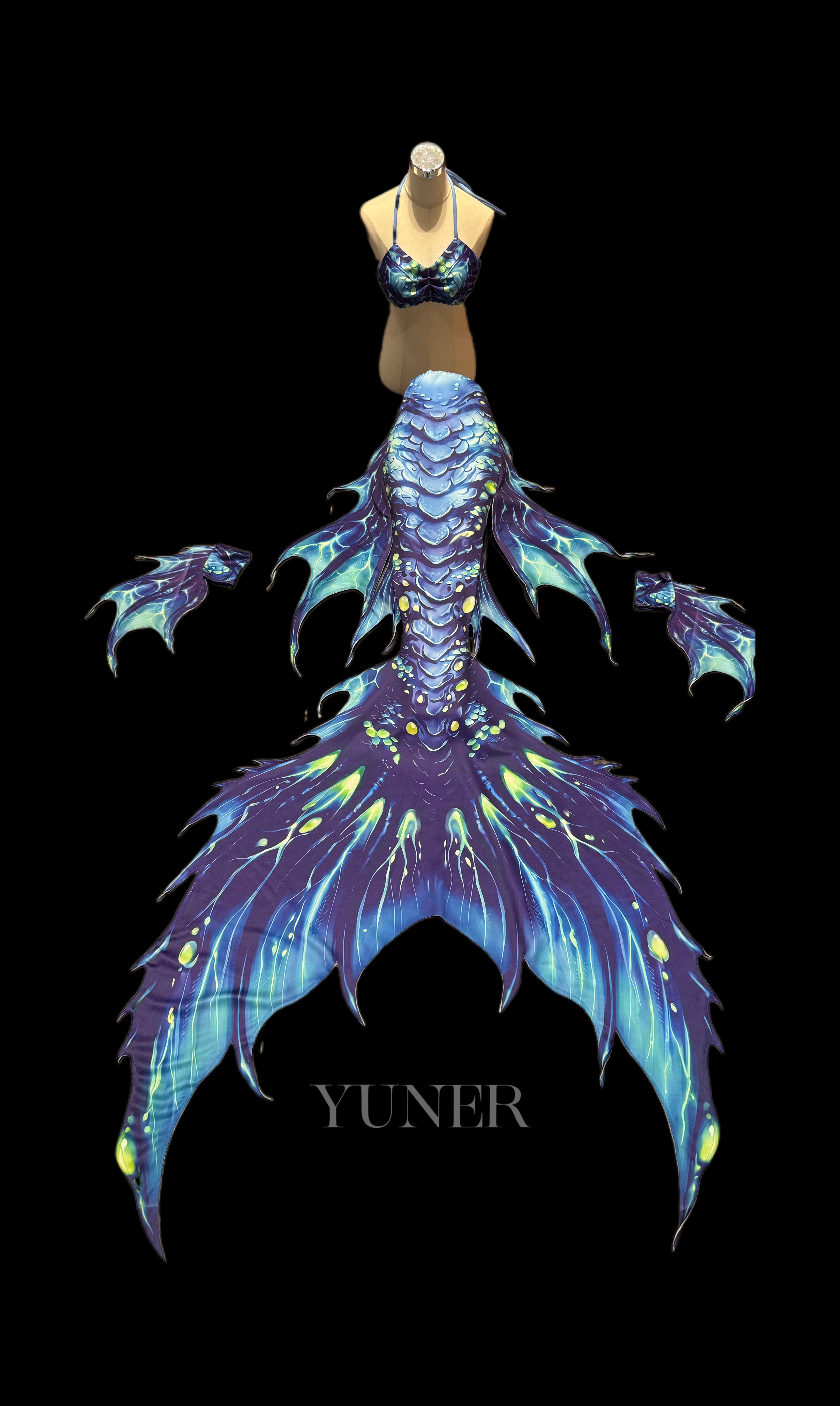Venom Mermaid Tail COS Mermaid - Aquarium & Marine Museum review and price