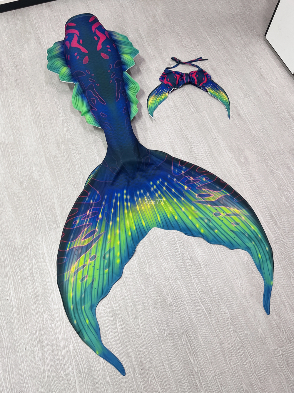 New Adult Mermaid Tail Fish Ta - Aquarium & Marine Museum review and price